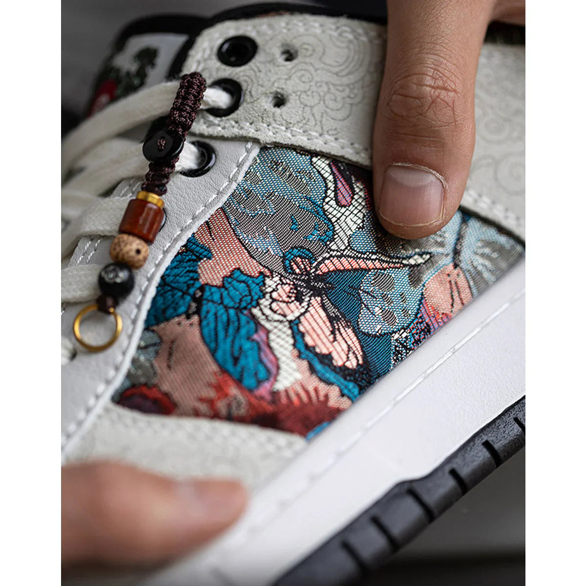 Liva Dunhuang Mythos sneakers