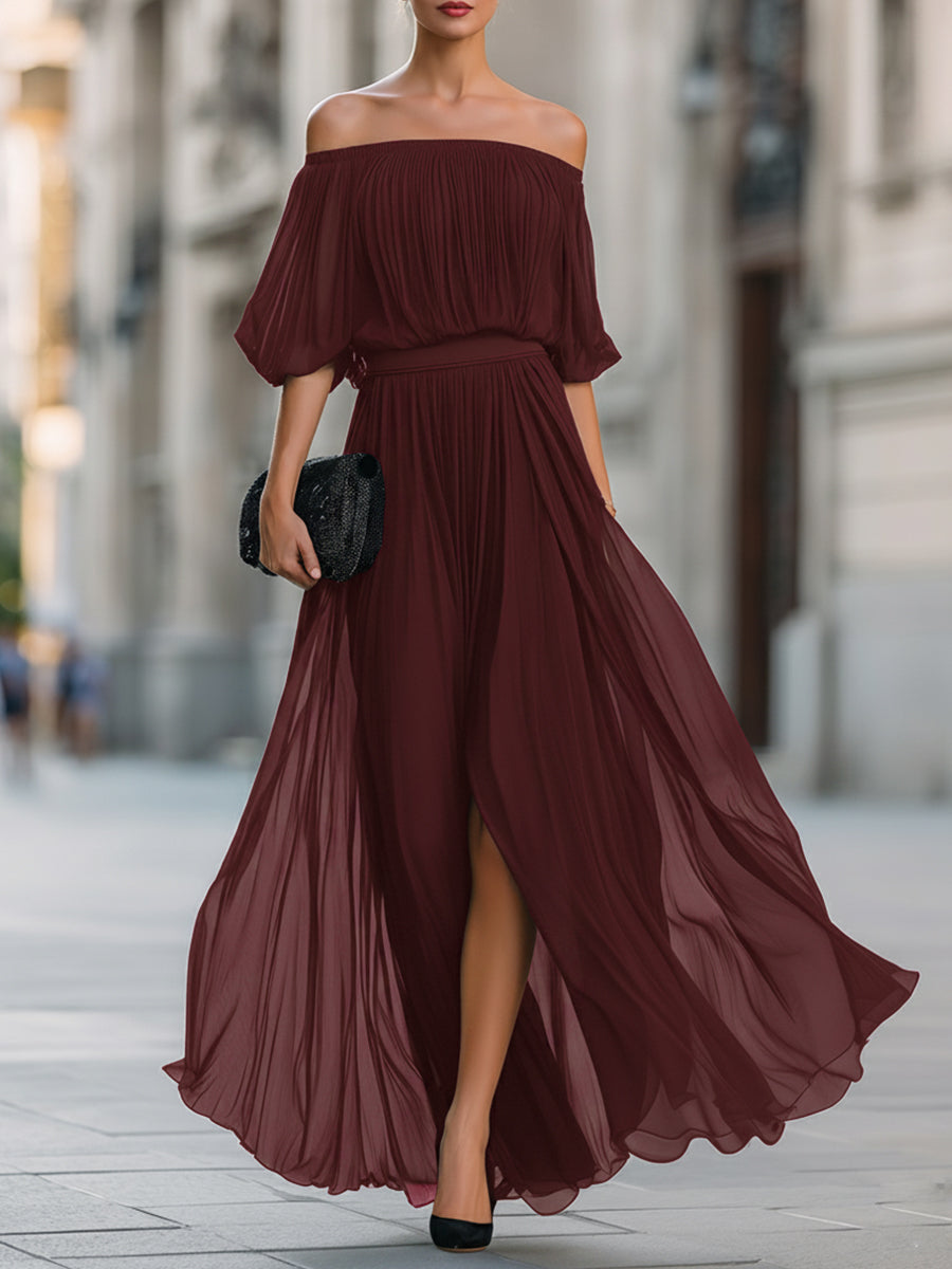 Plisseret maxikjole med off-the-shoulder i chiffon